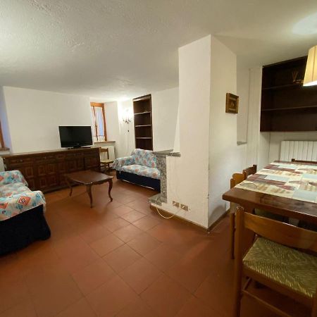 Appartement Caratteristico Quadrilocale In Zona Centrale à Courmayeur Extérieur photo